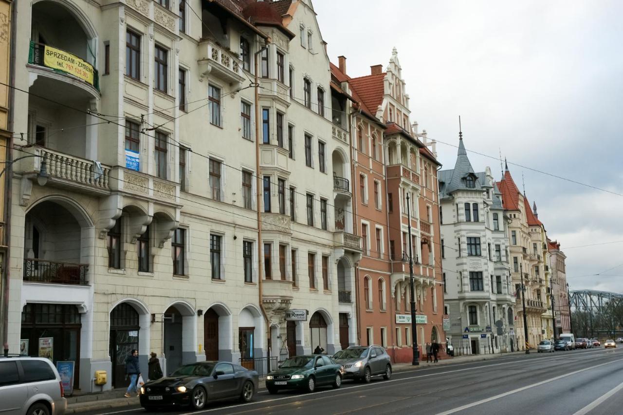 Wilhelmstadt Apartment 60m Toruń - PARKING - Exterior foto
